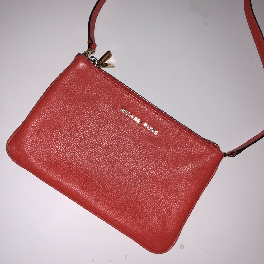 Micheal Kors crossbody purse